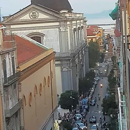 Metro Duomo Panzió Nápoly