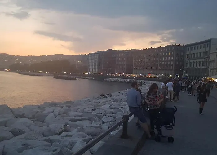 Oda ve Kahvaltı Metro Duomo 4*